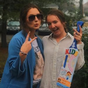 Meet your Posher, Caroline